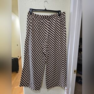 A New Day Black and Cream Striped Dress Crop Pant
